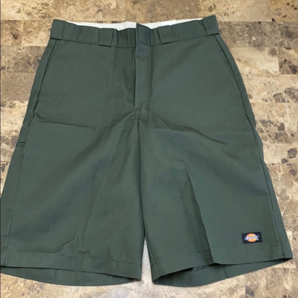 Dickies loose fit shorts